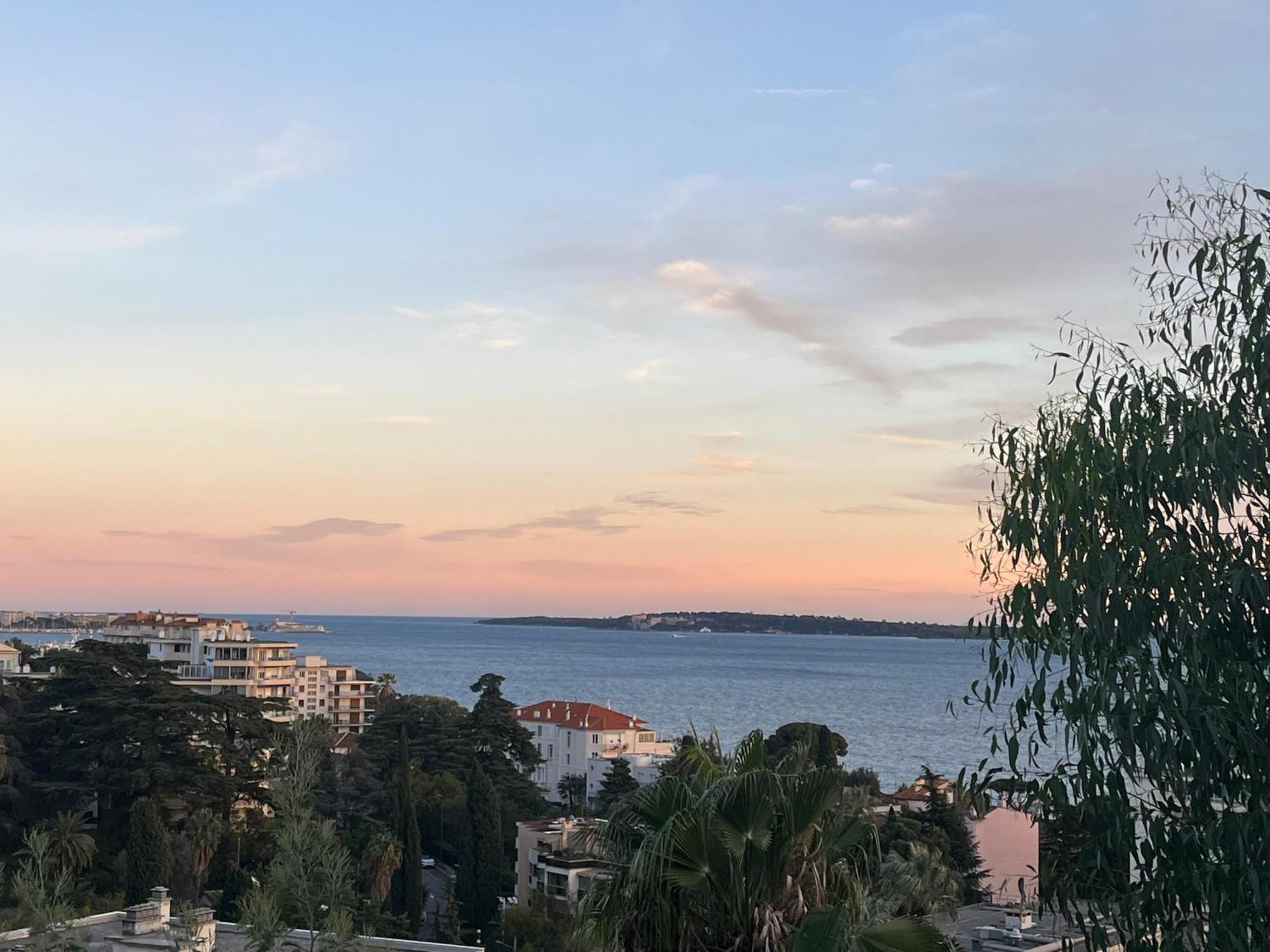Superbe Appartement Une Chambre Vue Mer Piscine Tennis Cannes Kültér fotó